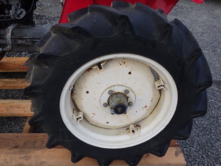 mitsubishi-tractor-image-13