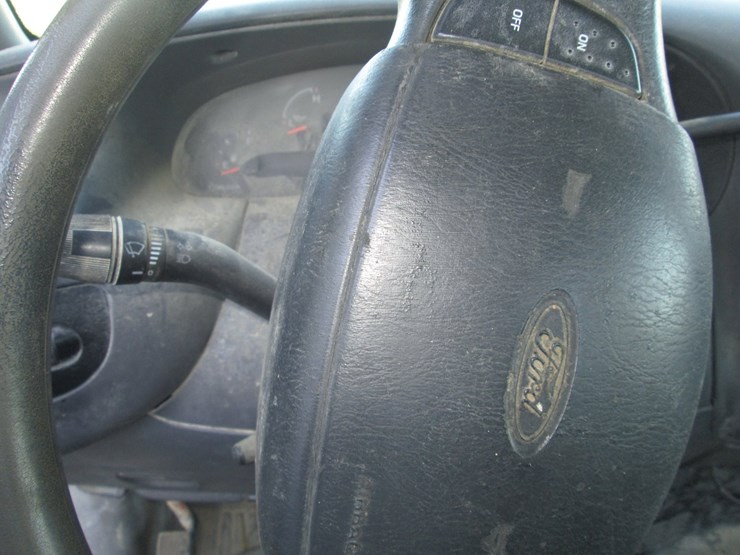 2001-ford-f150-image-26