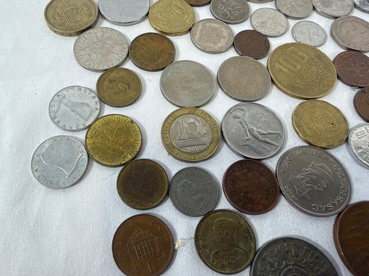 #40149-•-bag-of-foreign-coins-image-5