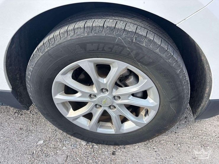 2019-chevrolet-equinox-image-27