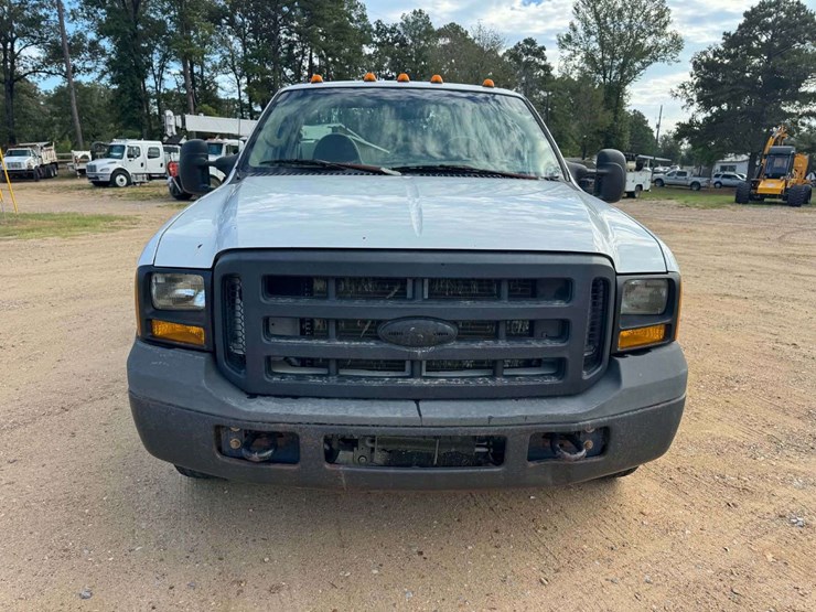 2006-ford-f350-image-4