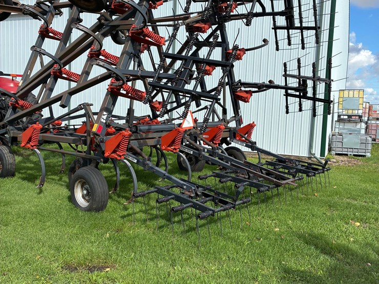 35'-flex-coil-chisel-plow,-floating-hitch,-very-good-harrows-image-2