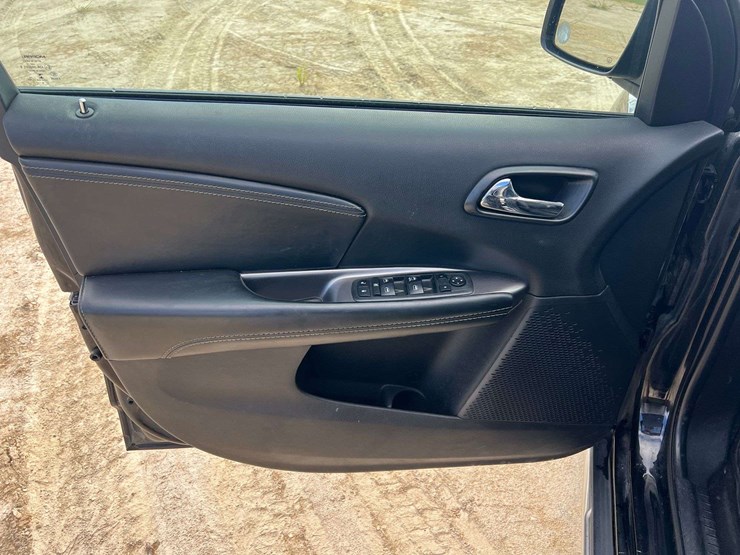 2018-dodge-journey-image-9