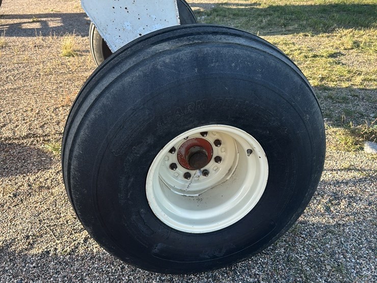 11-11-1450-gallon-nh3-tank,-16.5l--16.1-tires-image-8