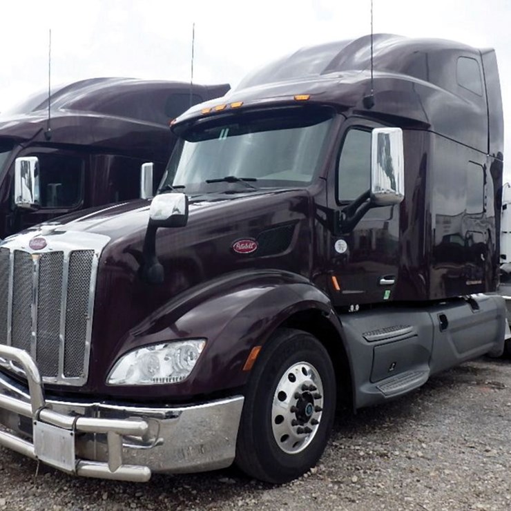 2020 PETERBILT 579