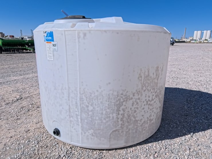 #2076-•-1500-gallon-poly-water-tank-image-2