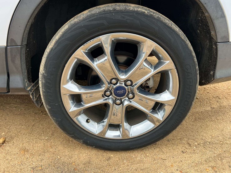2014-ford-escape-se-image-34