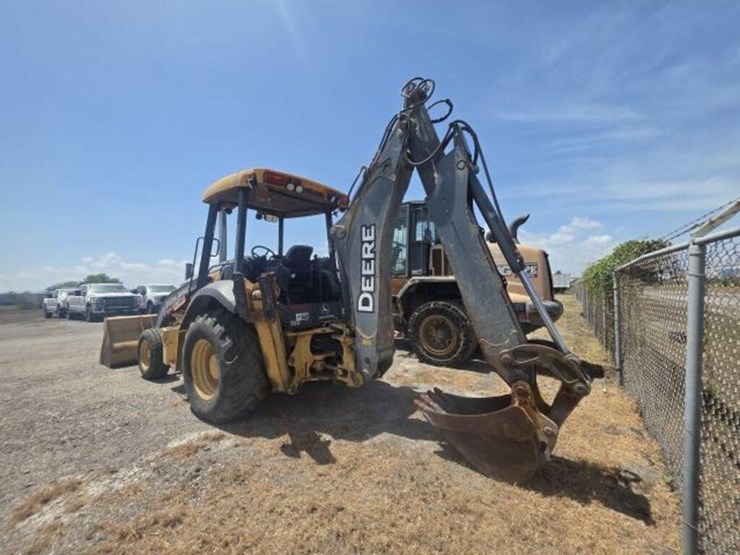 2015-deere-310sk-image-5