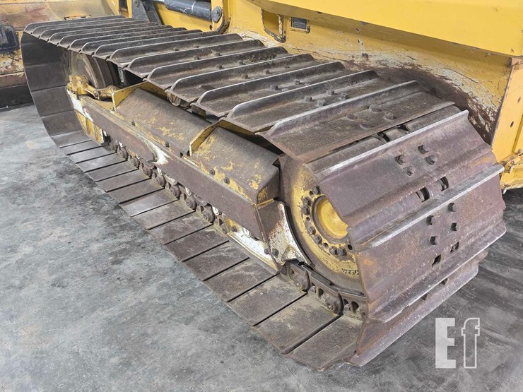 2020-deere-650k-image-31