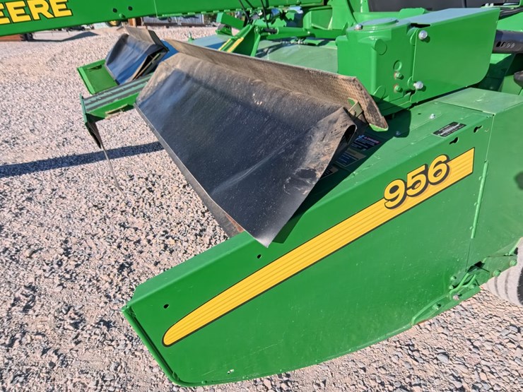 2019-john-deere-956-image-15