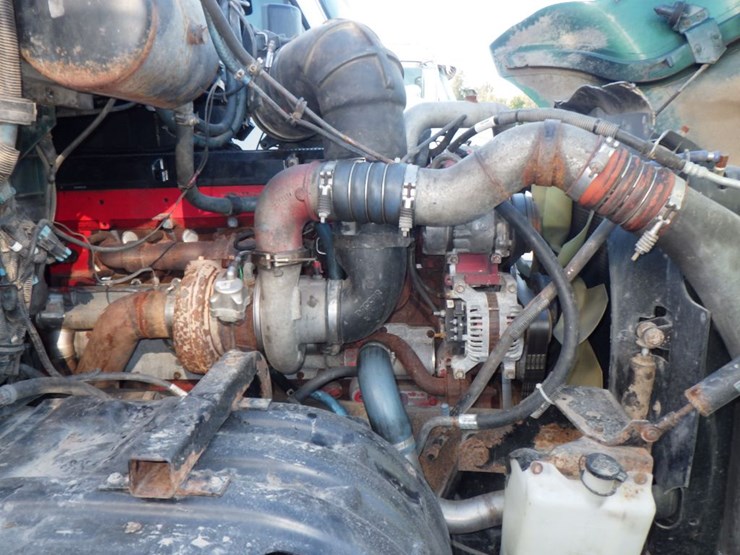 2005-kenworth-t2000-image-29