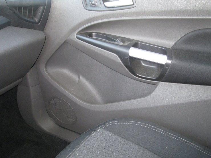 2023-ford-transit-connect-image-22