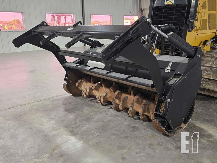 2020-caterpillar-d3k2-xl-image-9