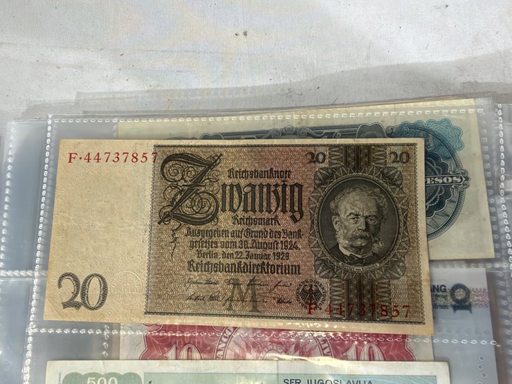 #40307-•-foreign-currency-bank-notes-image-79