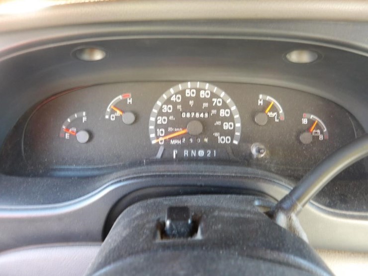 2002-ford-e350-image-19