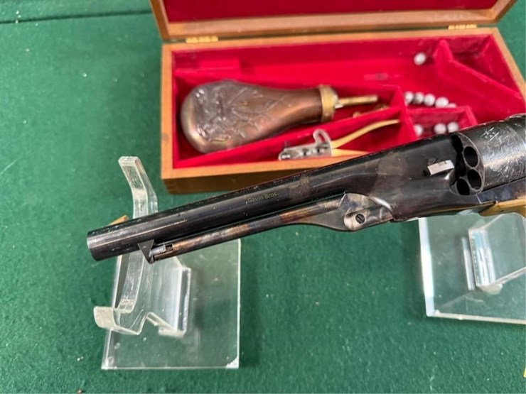 navy-arms-co.-mdl.1860-army-44cal-revolver-image-10
