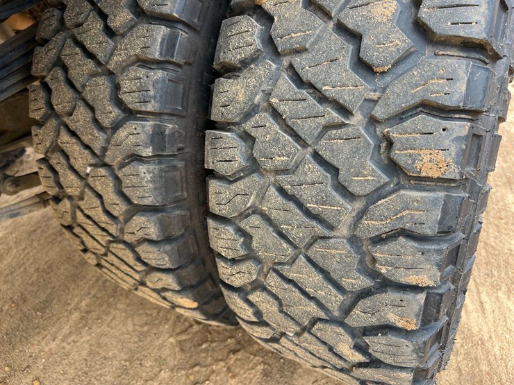 2022-ford-f350-image-40