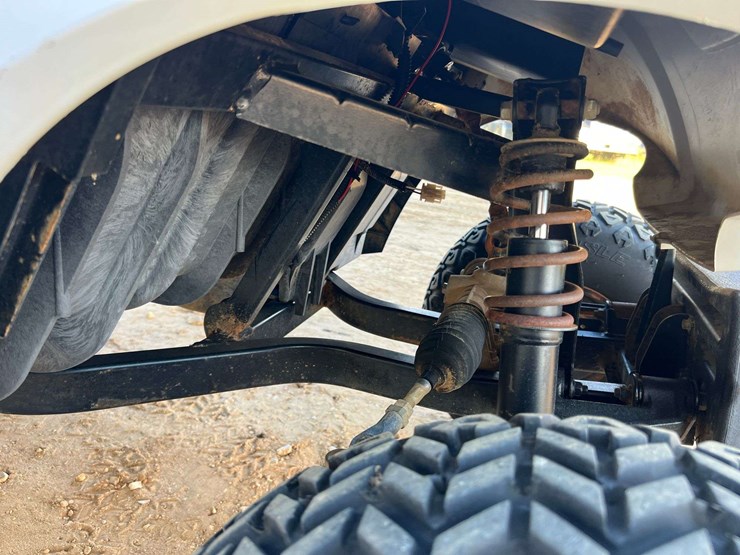 2009-yamaha-drive-gas-golf-custom-lifted-image-35