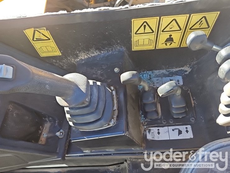 2019-jcb-510-56-image-21