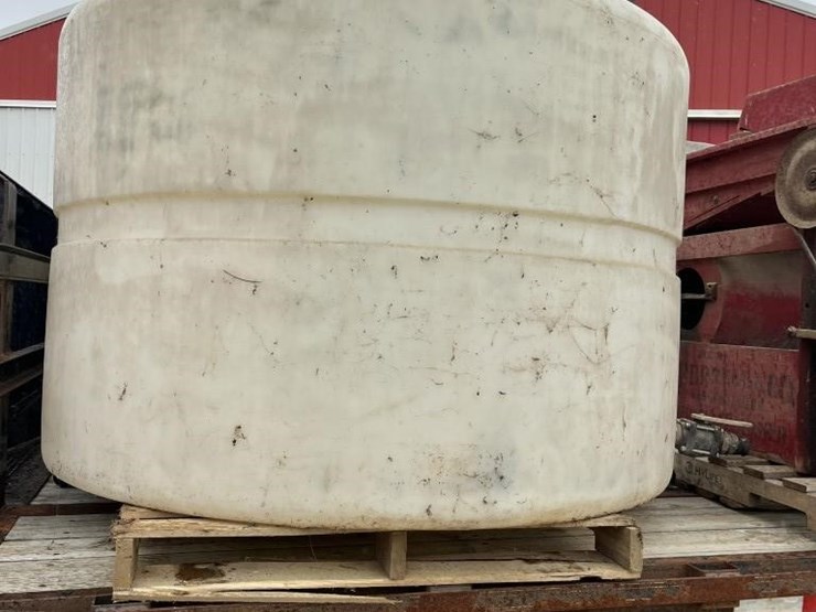 550-gallon-tank-&-pump-image-5