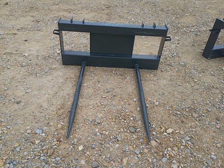 #l69-037-•-jct-bale-spear-skid-steer-attachment-image-1