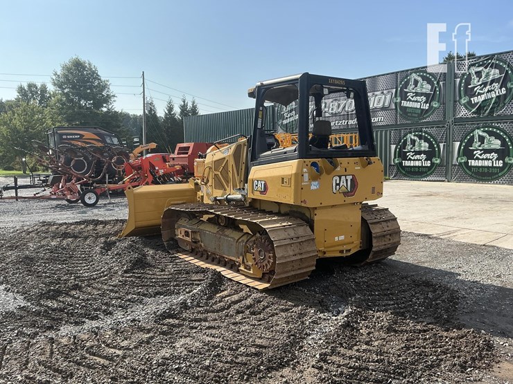 2023-caterpillar-d3-lgp-image-2