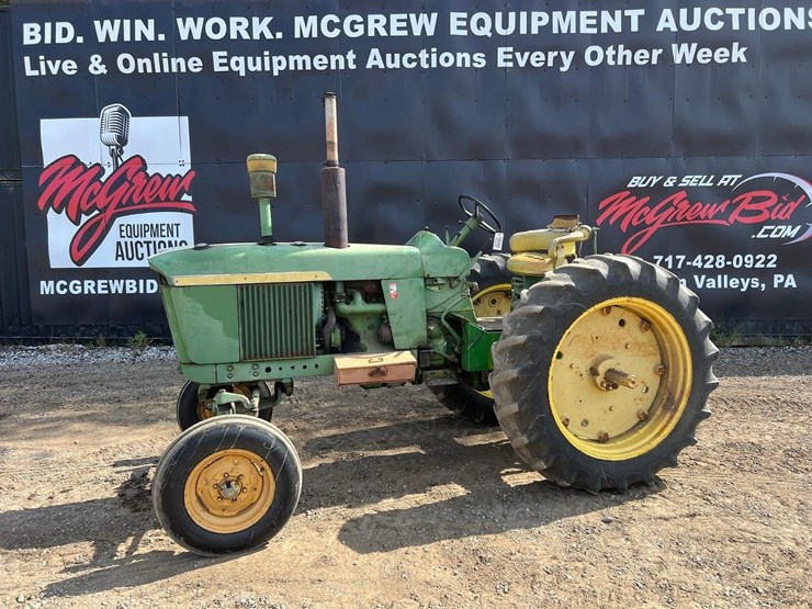 john-deere-3010-image-1