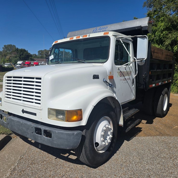 1998 INTERNATIONAL 4700