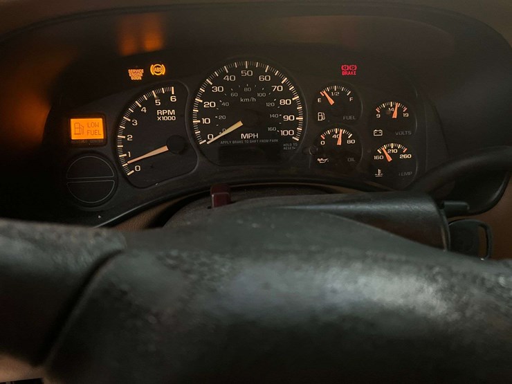 1999-chevrolet-silverado-1500-ls-image-13