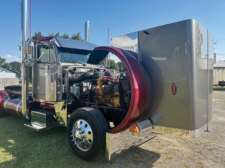 1999-peterbilt-379-image-3