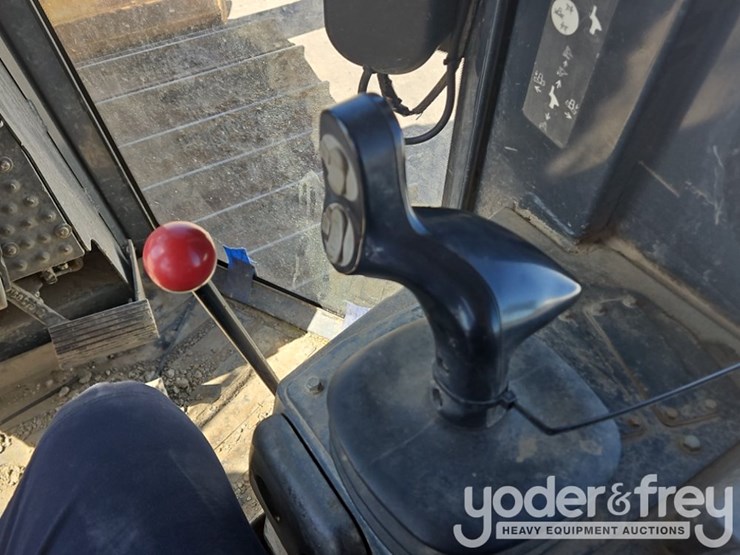 2018-deere-650k-image-33