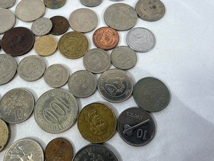 #40149-•-bag-of-foreign-coins-image-15