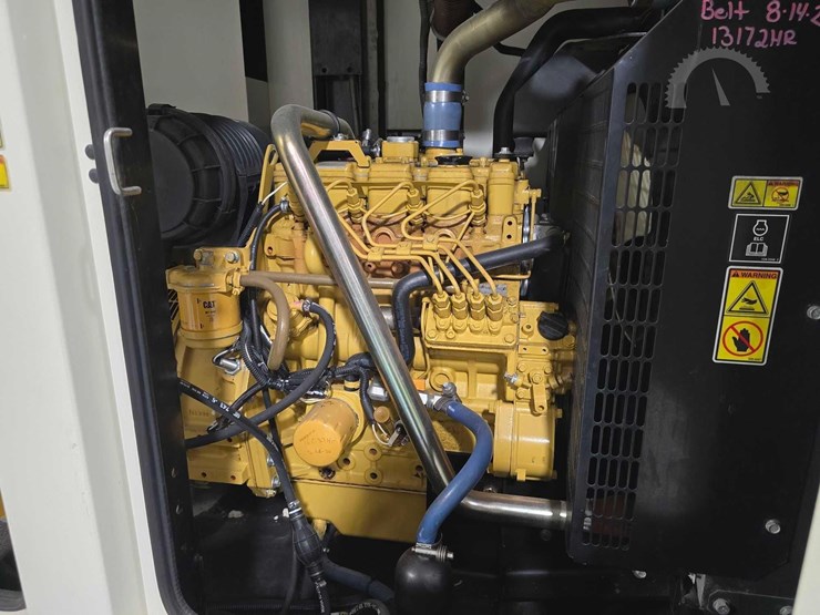 2015-caterpillar-xq30-image-17