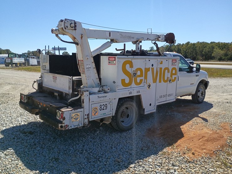 2003-ford-f550-image-9