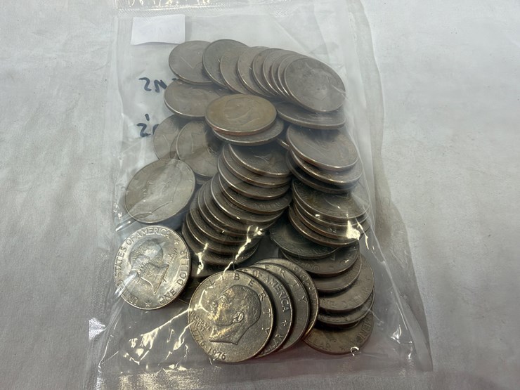 #40148-•-(50)-1970s-bicentennial-dollar-coins-image-21