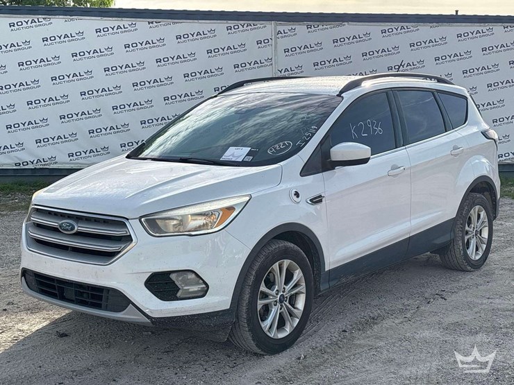 2018-ford-escape-image-1