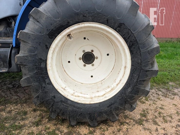new-holland-boomer-41-image-14