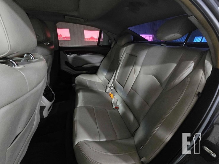 2016-cadillac-cts-image-16