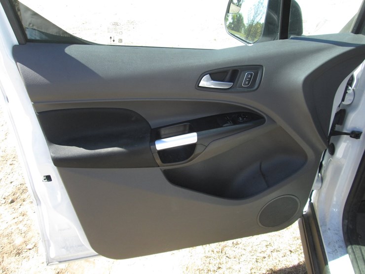 2023-ford-transit-connect-image-20