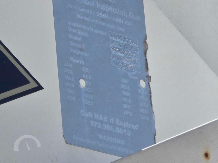 versalift-sst40ne-01-image-13