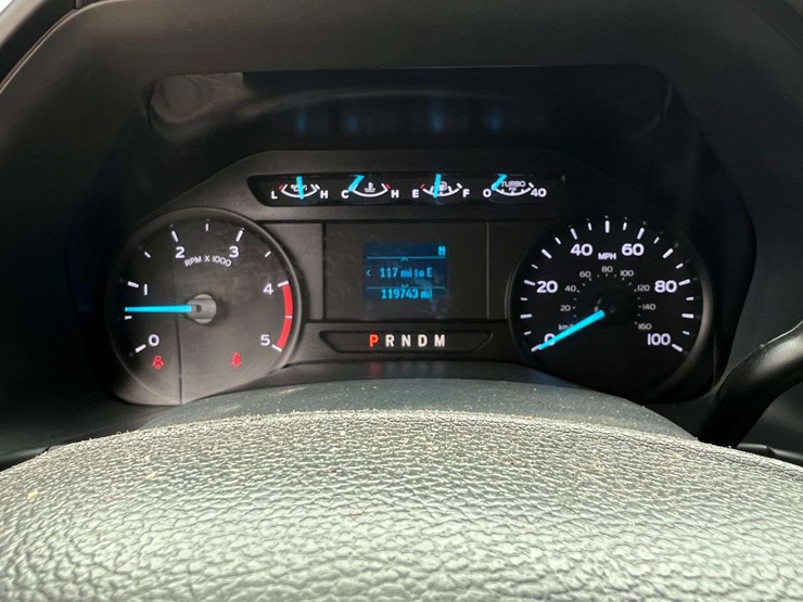 2022-ford-f350-image-12