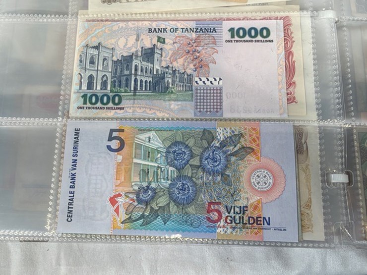#40308-•-foreign-currency-bank-notes-image-125