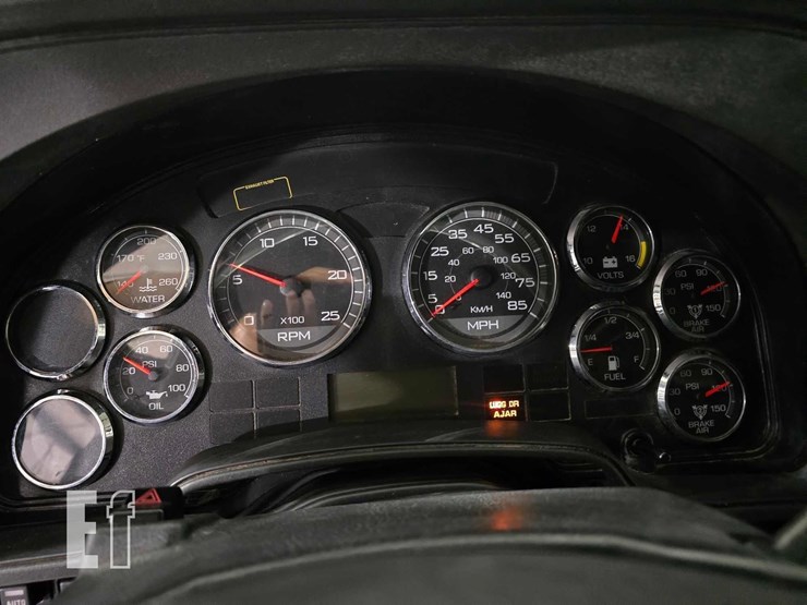 2011-international-prostar-image-12
