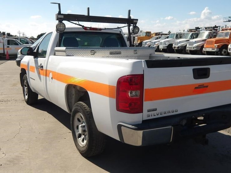 2009-chevrolet-silverado-pickup-truck-image-4