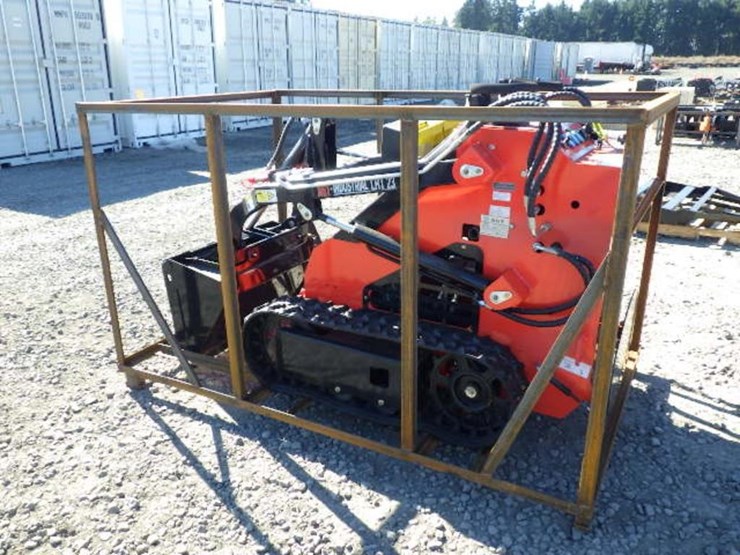 2026-agt-lrt23-skid-steer-loader-image-2
