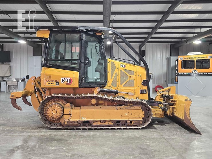 2023-caterpillar-d1-image-6