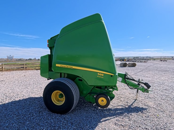 john-deere-569-premium-image-6