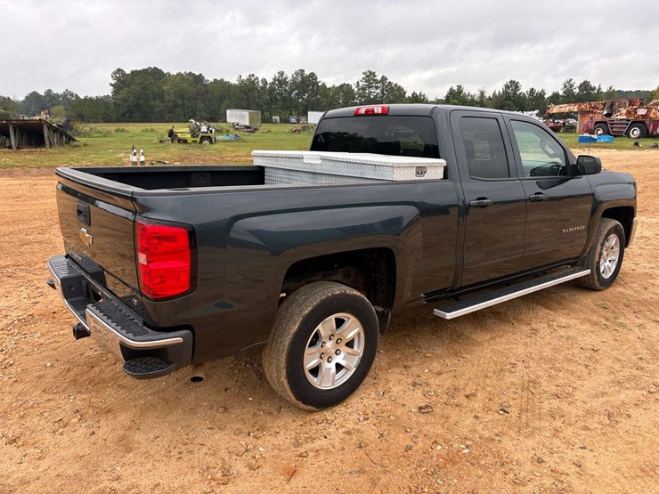 2017-chevrolet-silverado-1500-image-3