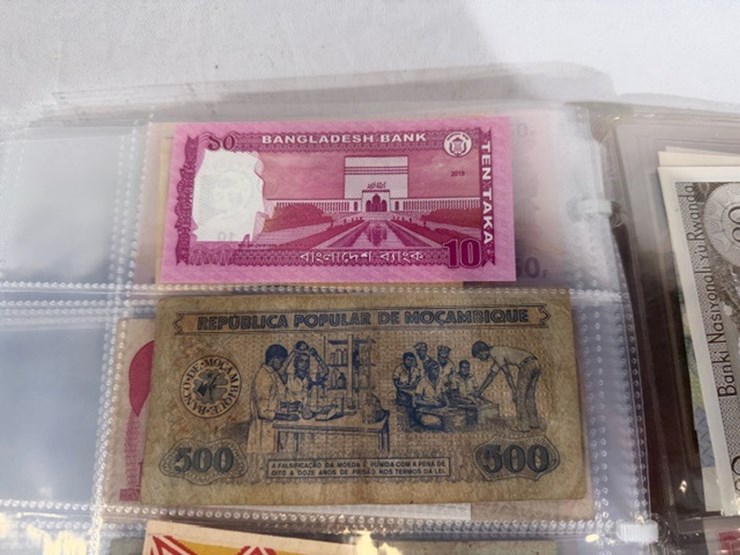 #40309-•-foreign-currency-bank-notes-image-160