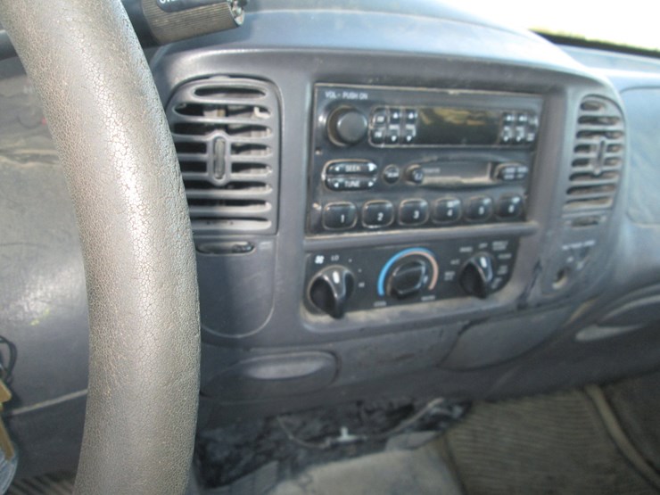 2001-ford-f150-image-24